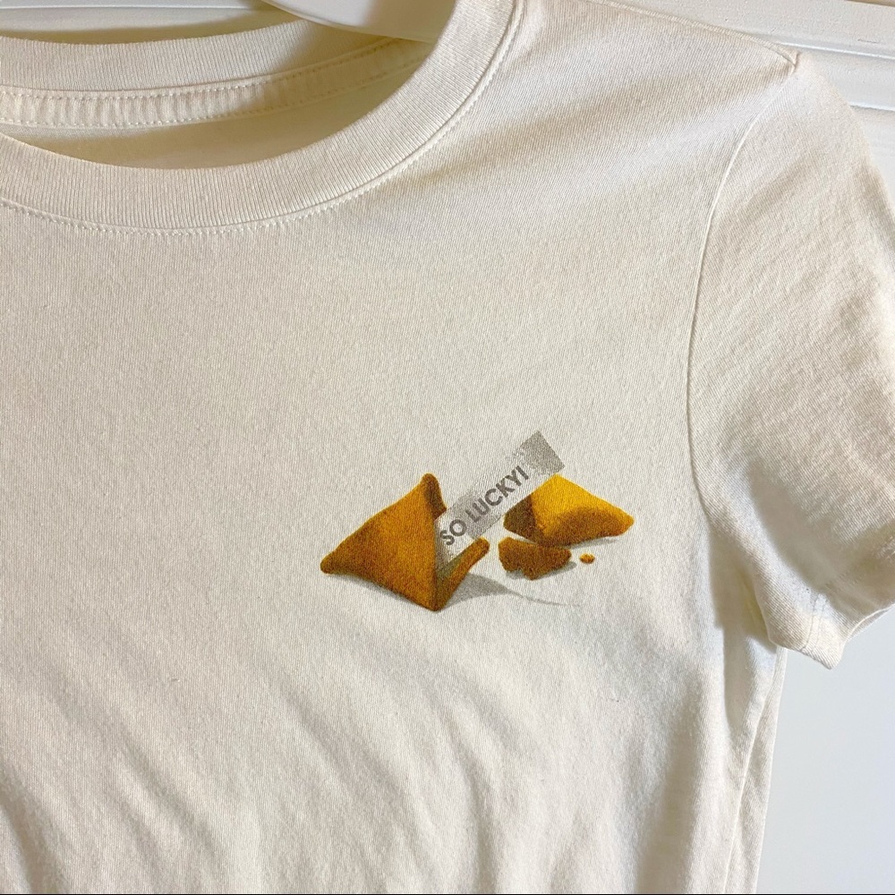 Basic White Tee▫️ - Picture 2 of 4